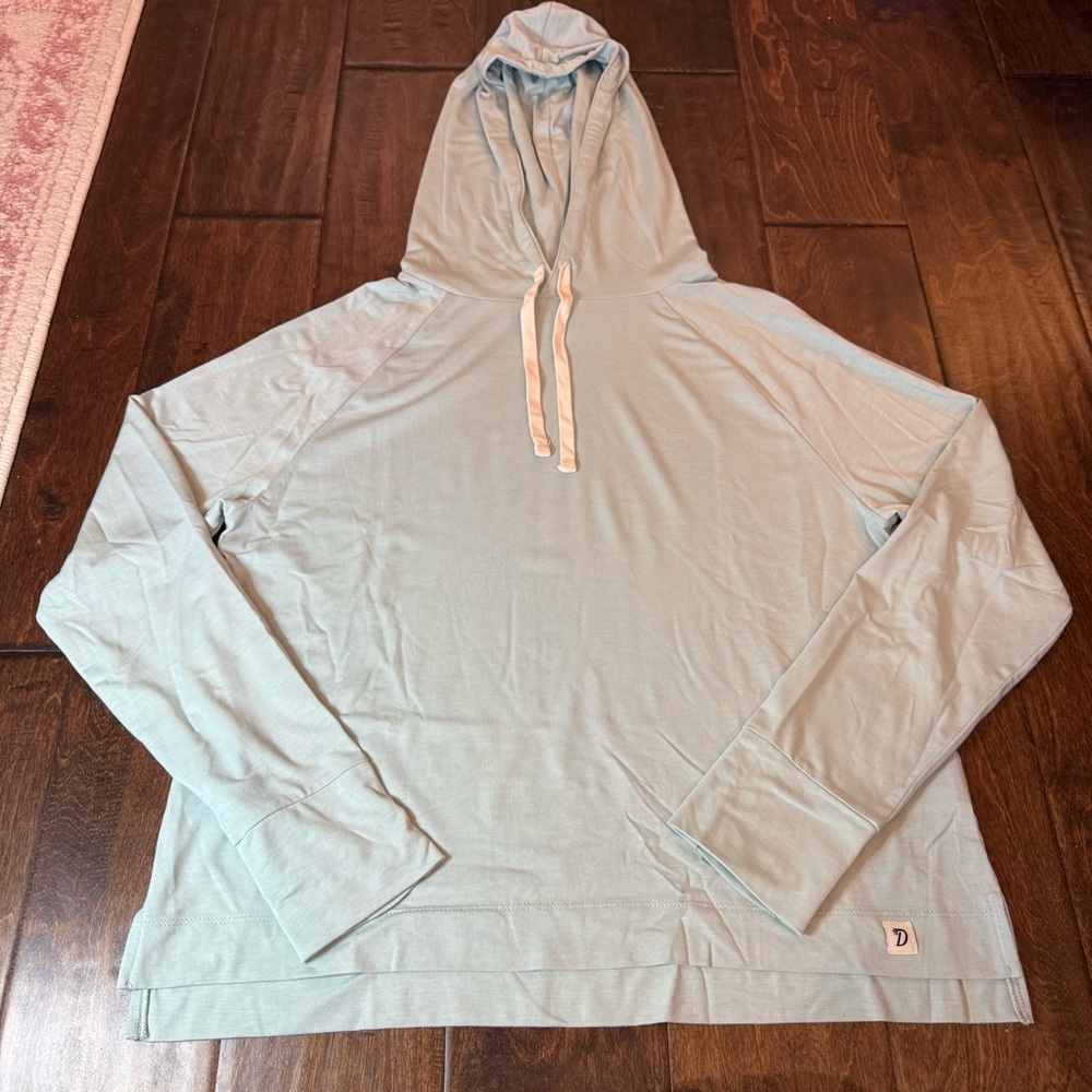 Duck Camp Lightweight Hoodie Shirt Light Green Bamboo Women’s size Medium